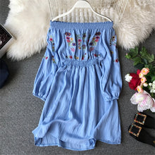 Load image into Gallery viewer, Embroidery Flower Mini Short Dress